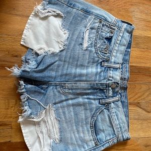 Distressed American eagle jean shorts size 4